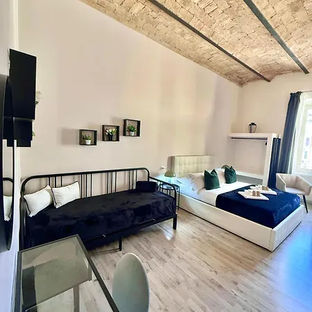 San Pietro 84 בית הארחה